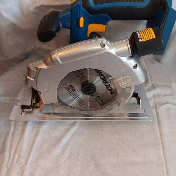 Workzone PT106401 20V Cordless 5 1/2" Circular Saw No Battery ** - Picture 1 of 5